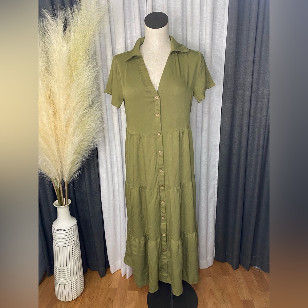 Olive green collar maxi dress